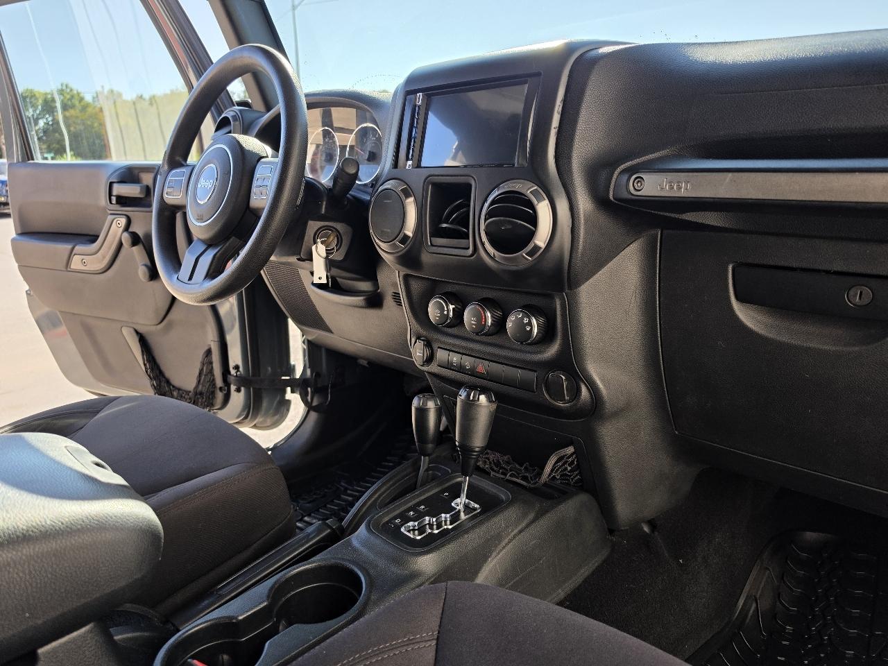 Jeep Wrangler Unlimited Sport 4WD 2015