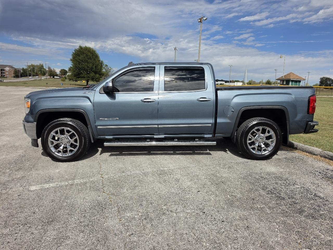 GMC Sierra 1500 SLT Crew Cab 4WD 2014