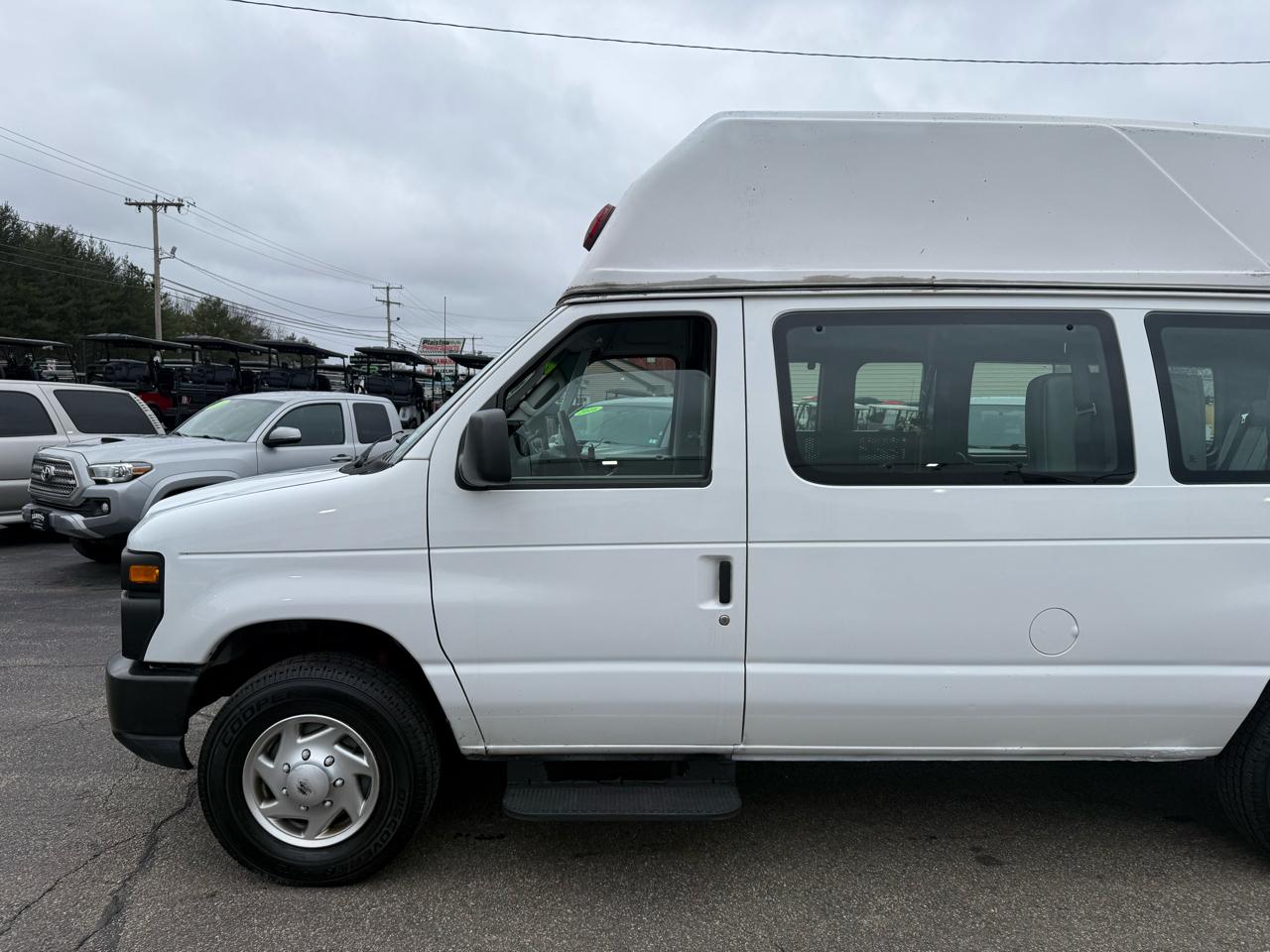 Ford Econoline Cargo Van  2012
