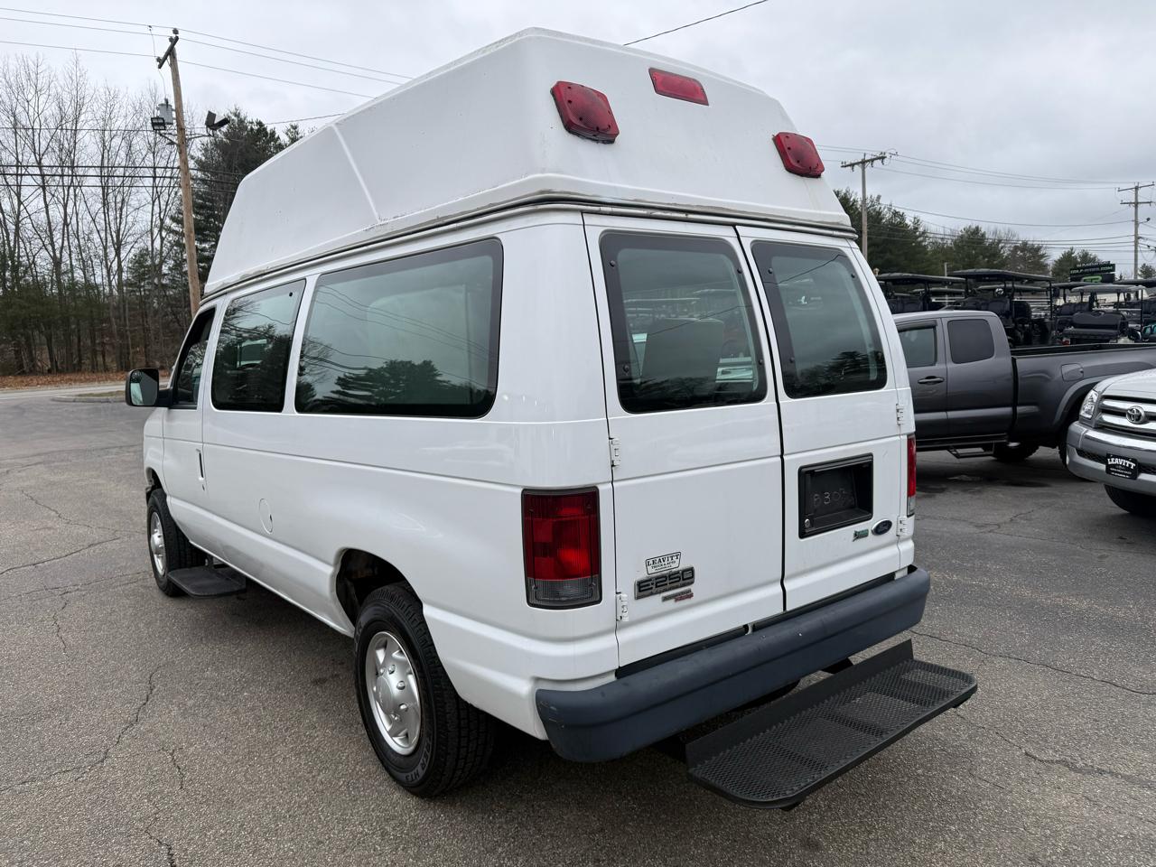 Ford Econoline Cargo Van  2012