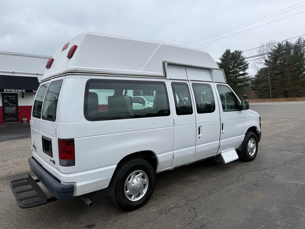 Ford Econoline Cargo Van  2012