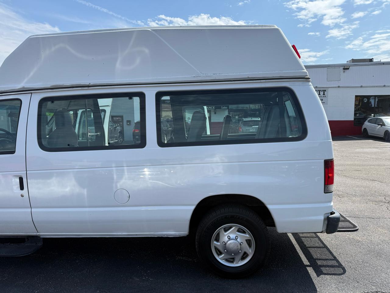 Ford Econoline Cargo Van  2012