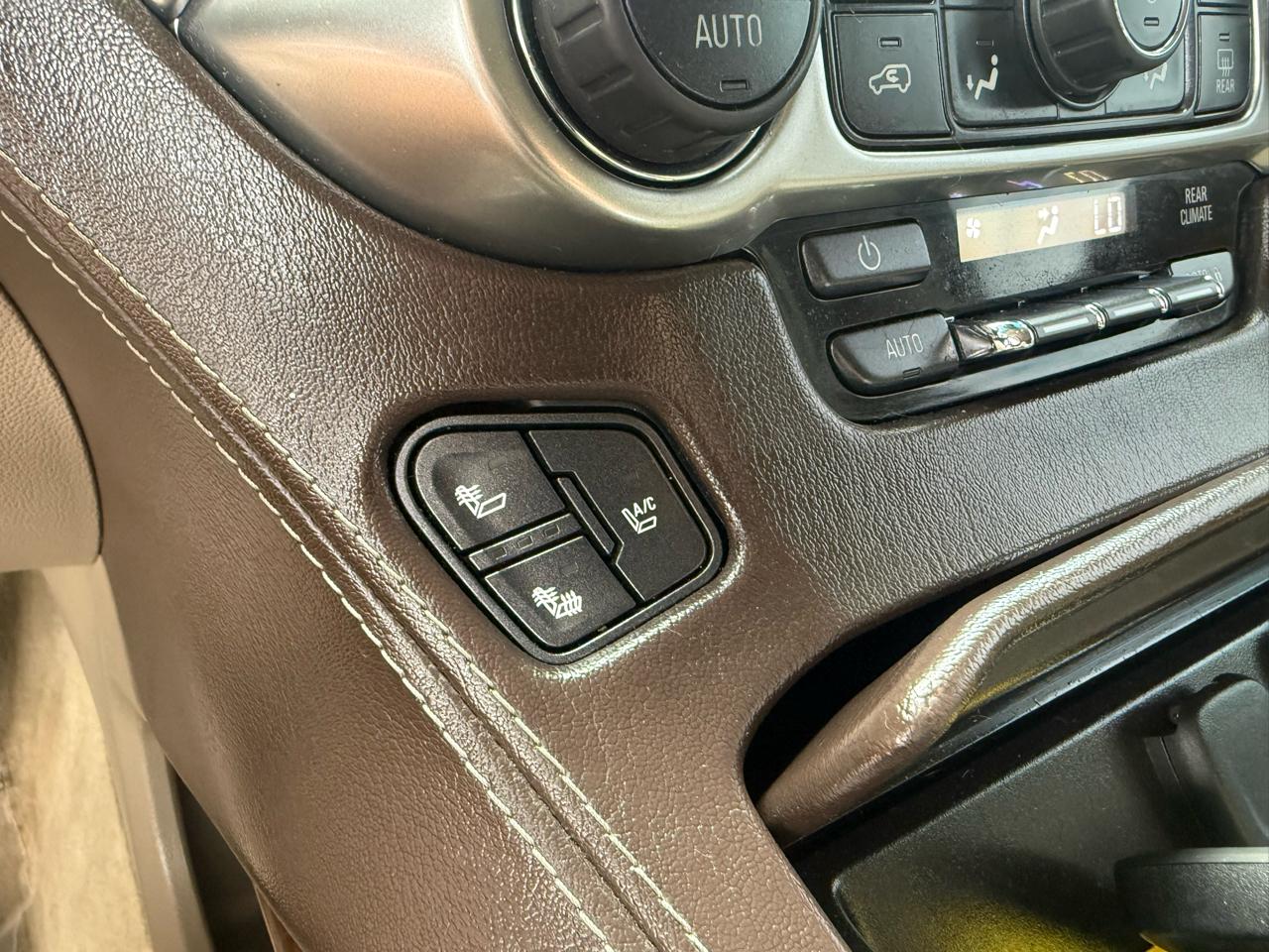 Chevrolet Tahoe  2015