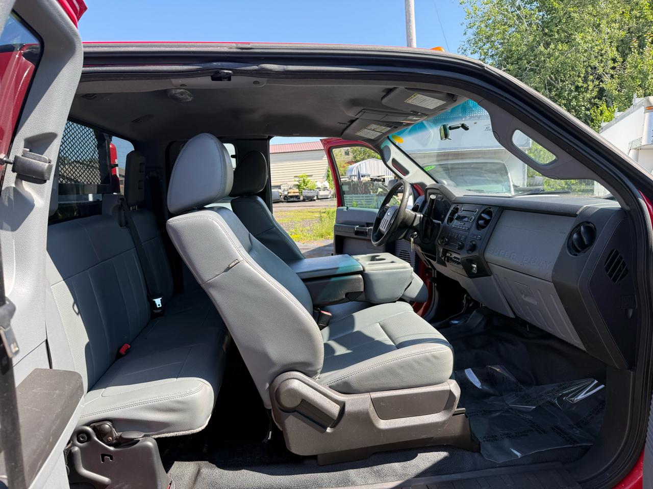 Ford Super Duty F-350 DRW  2016
