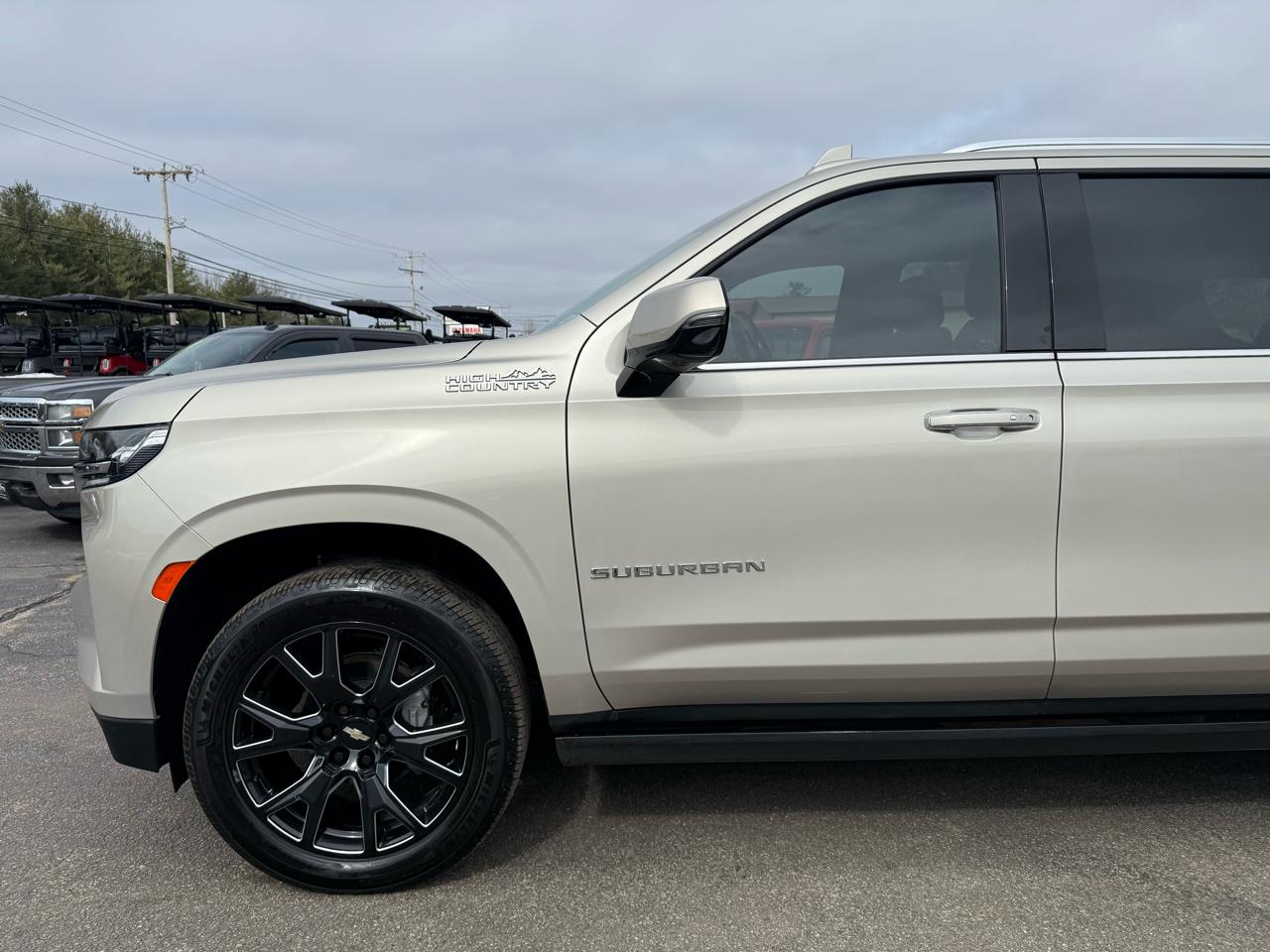 Chevrolet Suburban  2021