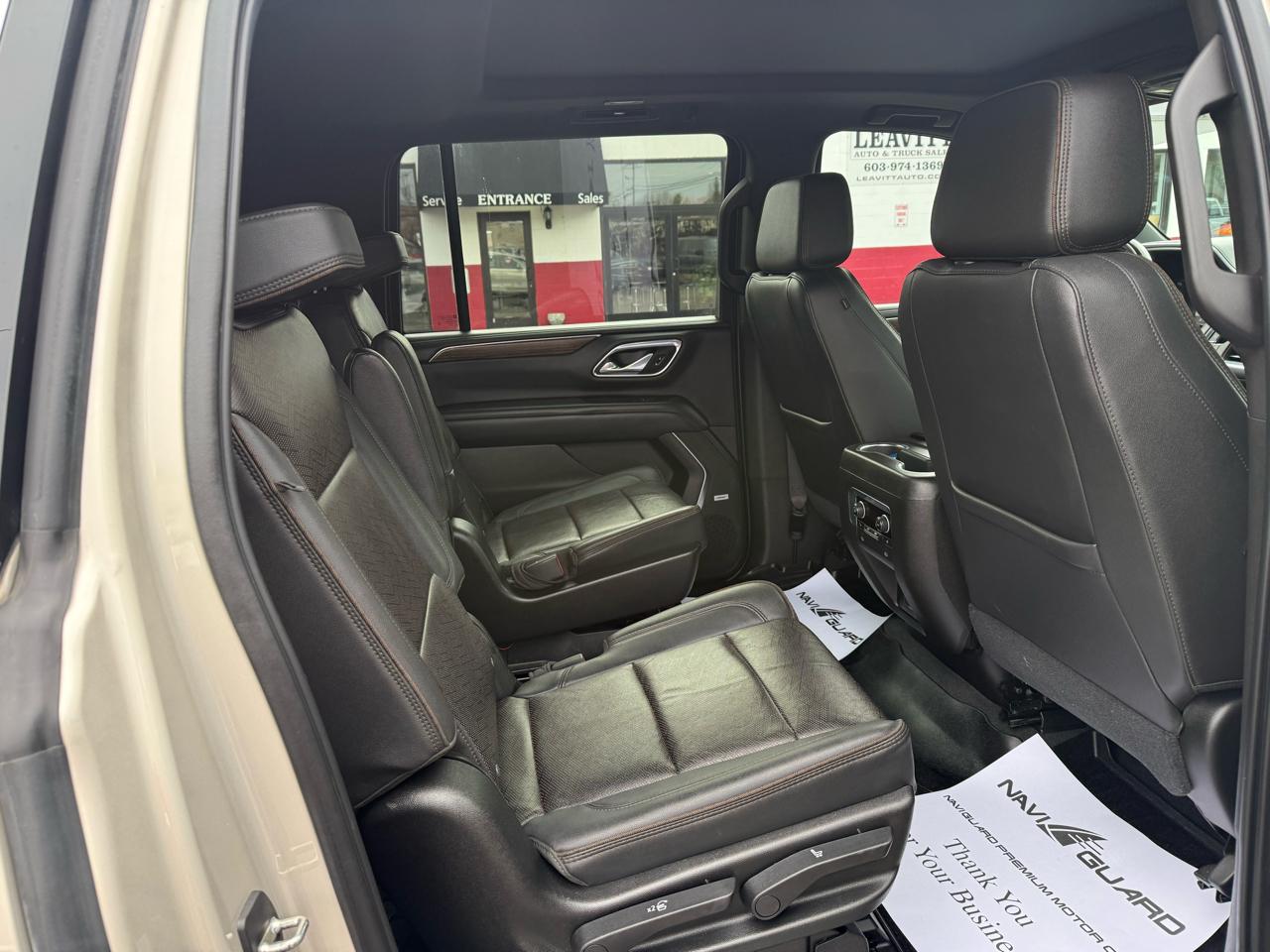 Chevrolet Suburban  2021