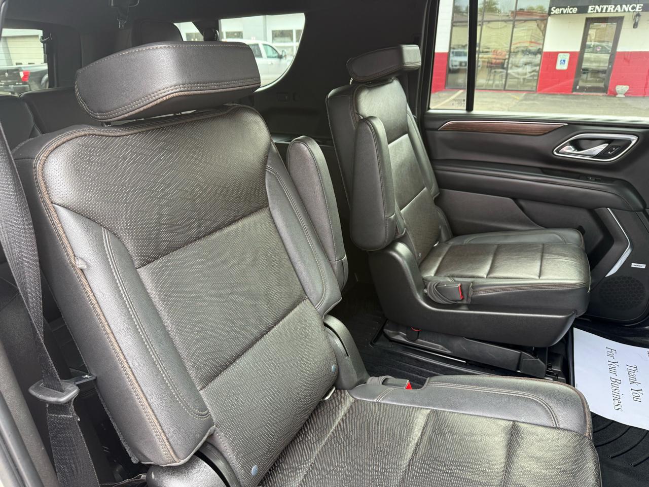 Chevrolet Suburban  2021