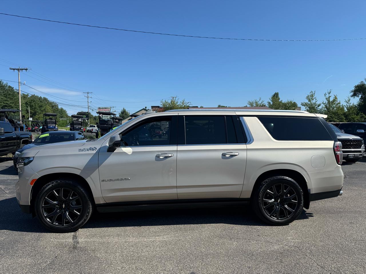 Chevrolet Suburban  2021