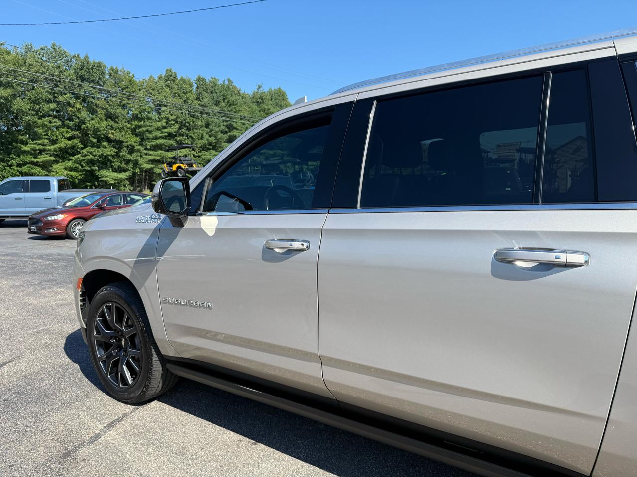 Chevrolet Suburban  2021