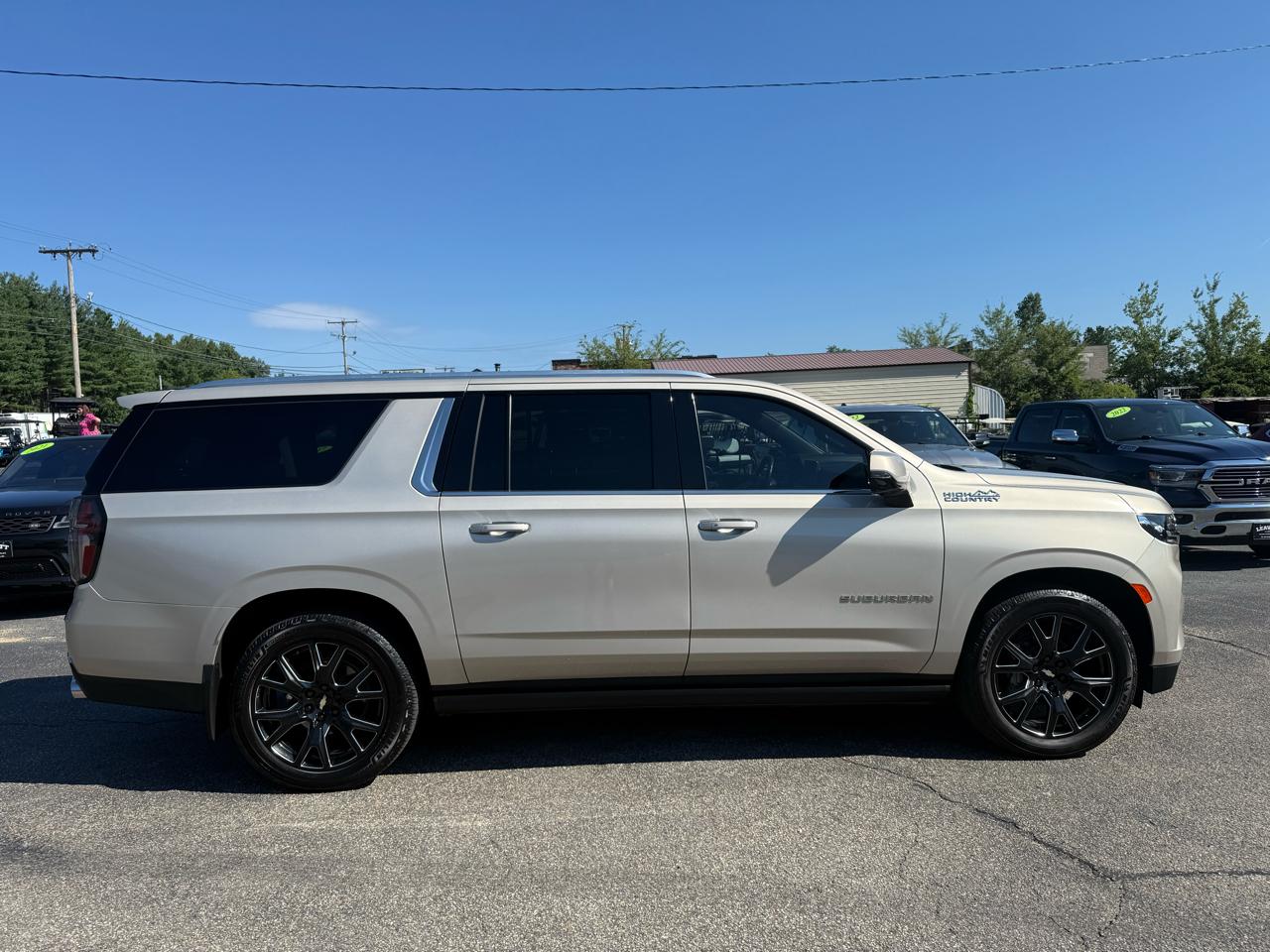 Chevrolet Suburban  2021