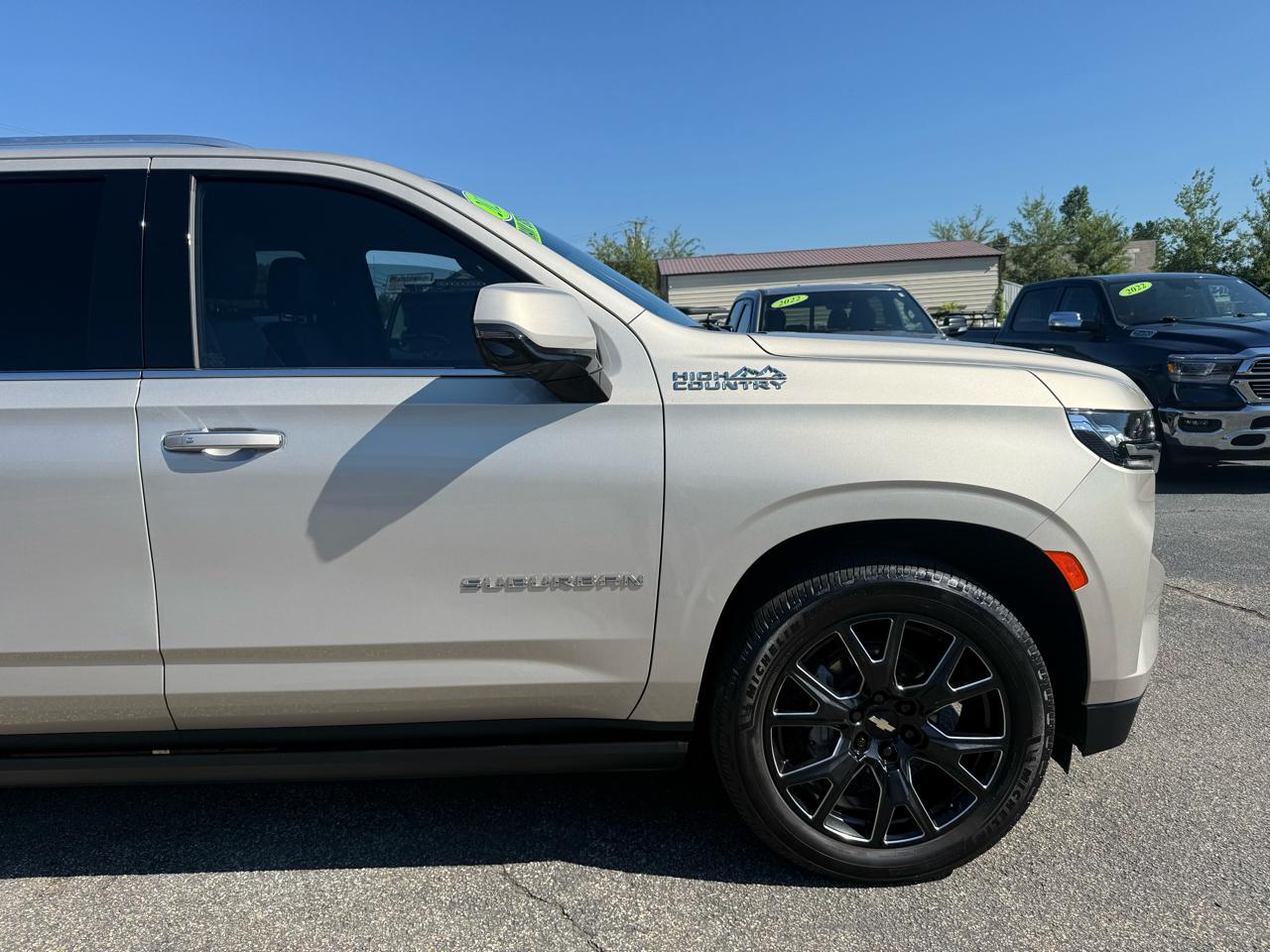 Chevrolet Suburban  2021