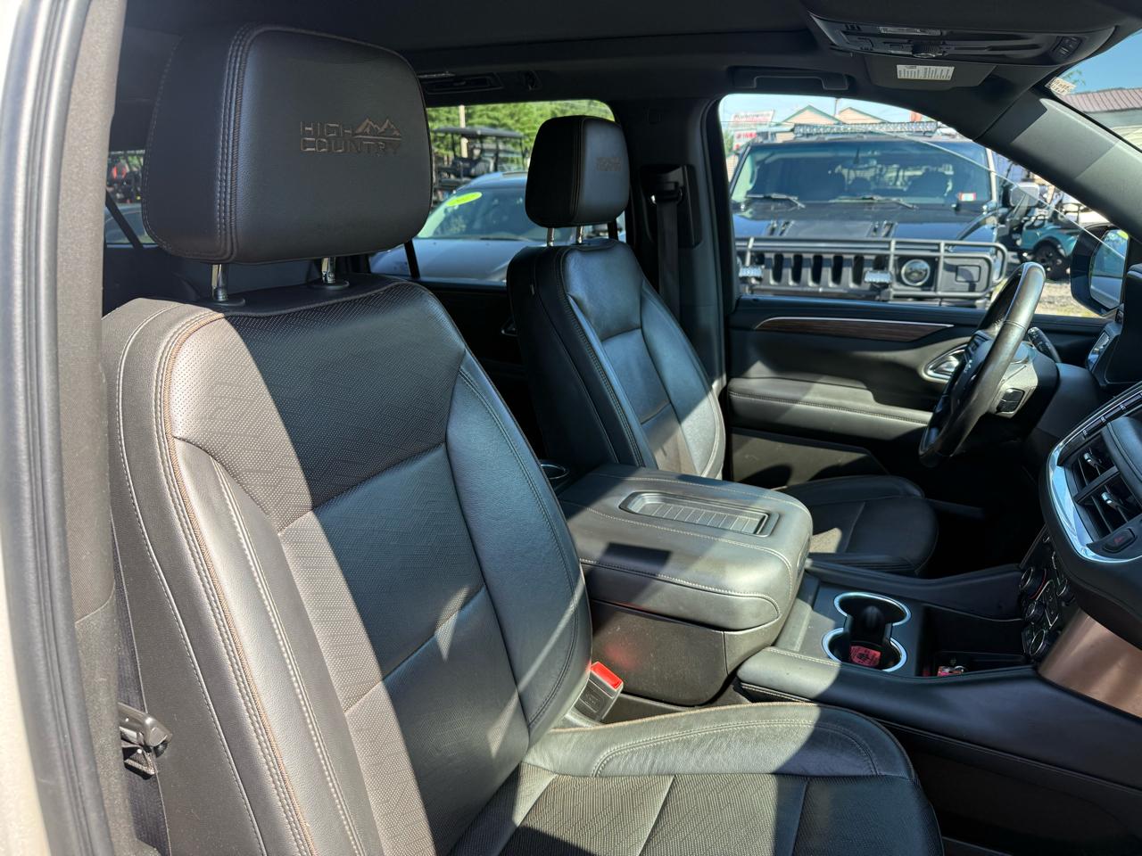 Chevrolet Suburban  2021