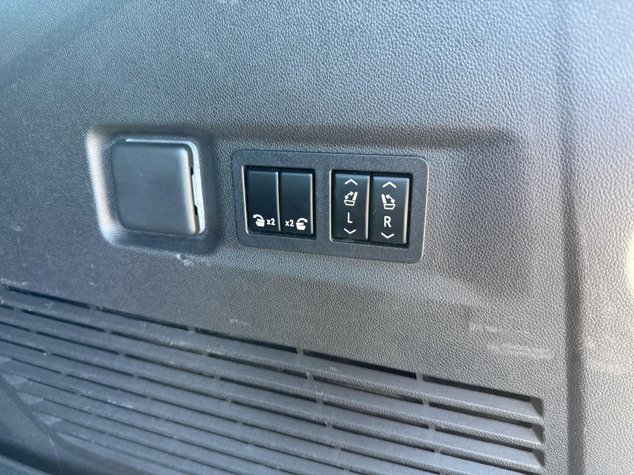 Chevrolet Suburban  2021