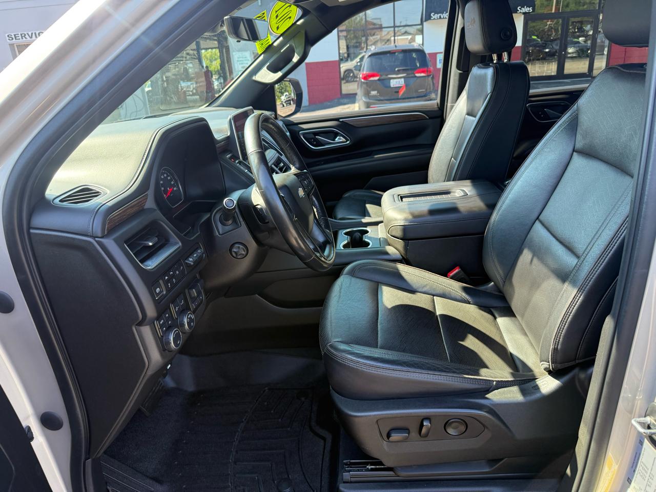 Chevrolet Suburban  2021