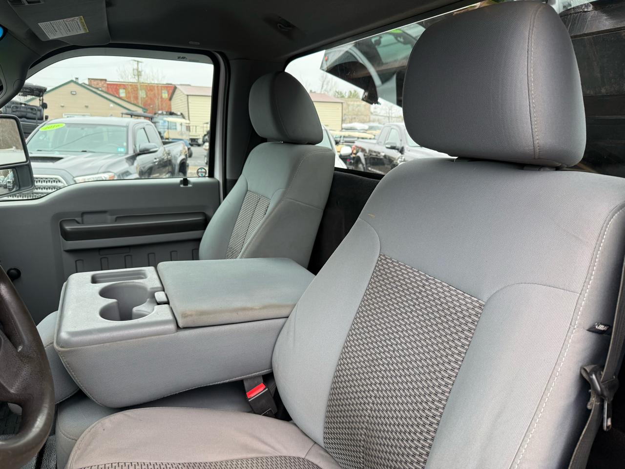 Ford Super Duty F-550 DRW  2015