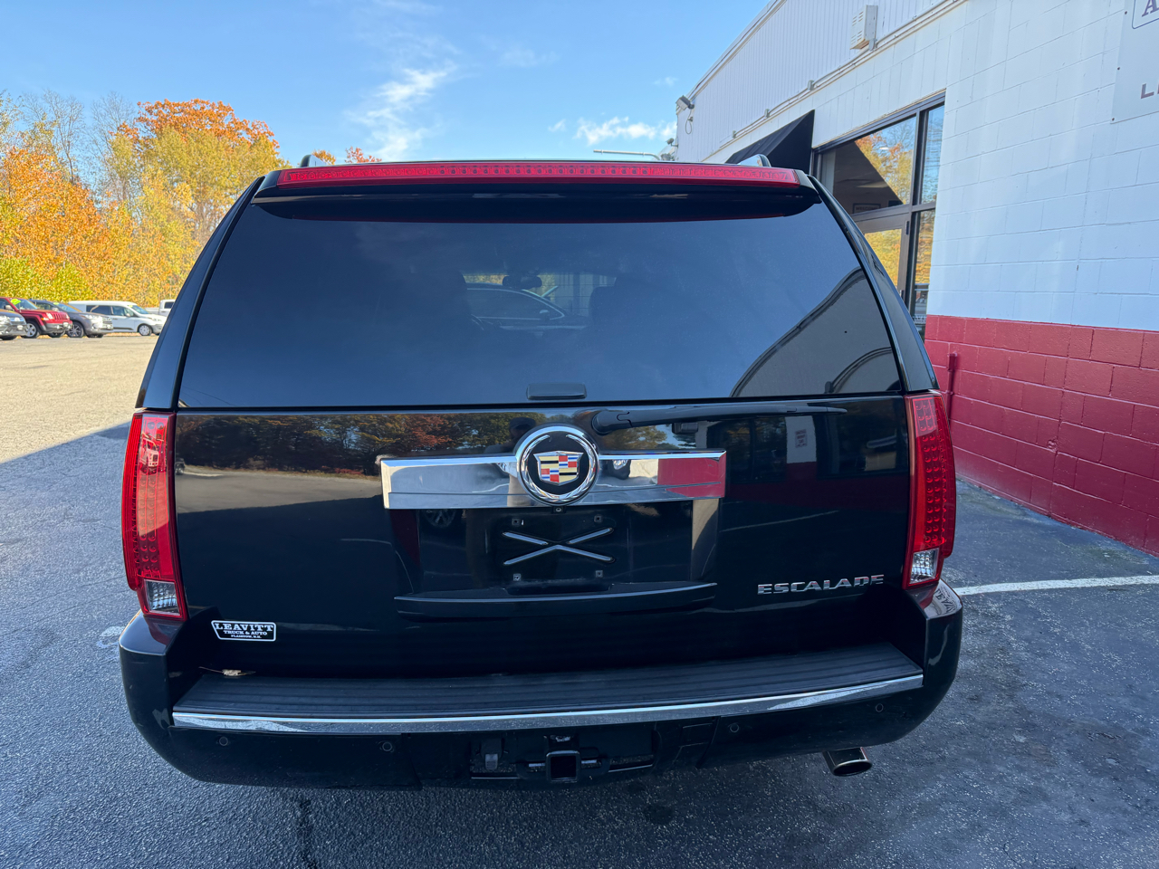 Cadillac Escalade ESV AWD 4dr Luxury 2013 Cadillac Escalade ESV AWD 4dr Luxury 2013