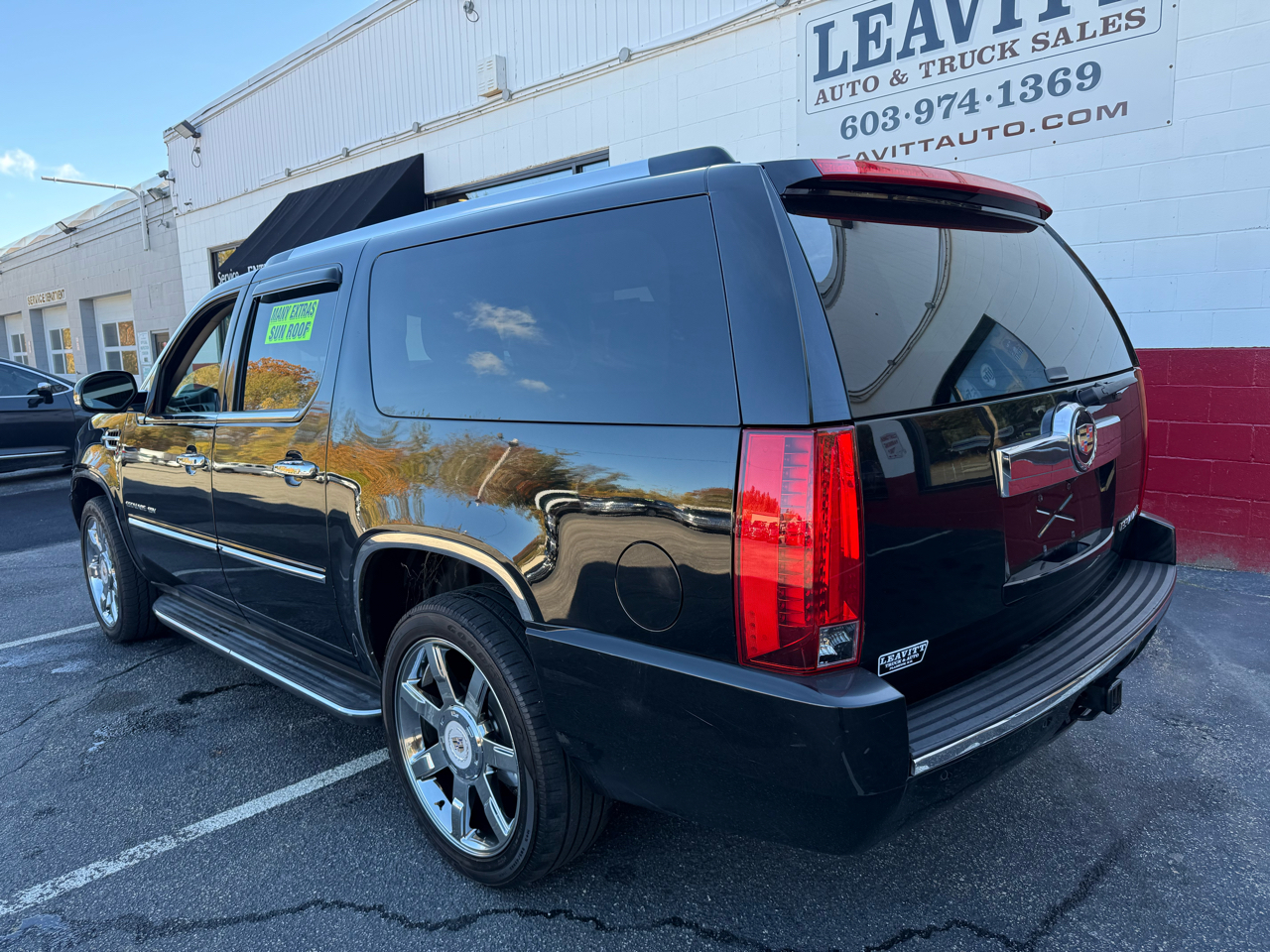 Cadillac Escalade ESV AWD 4dr Luxury 2013 Cadillac Escalade ESV AWD 4dr Luxury 2013