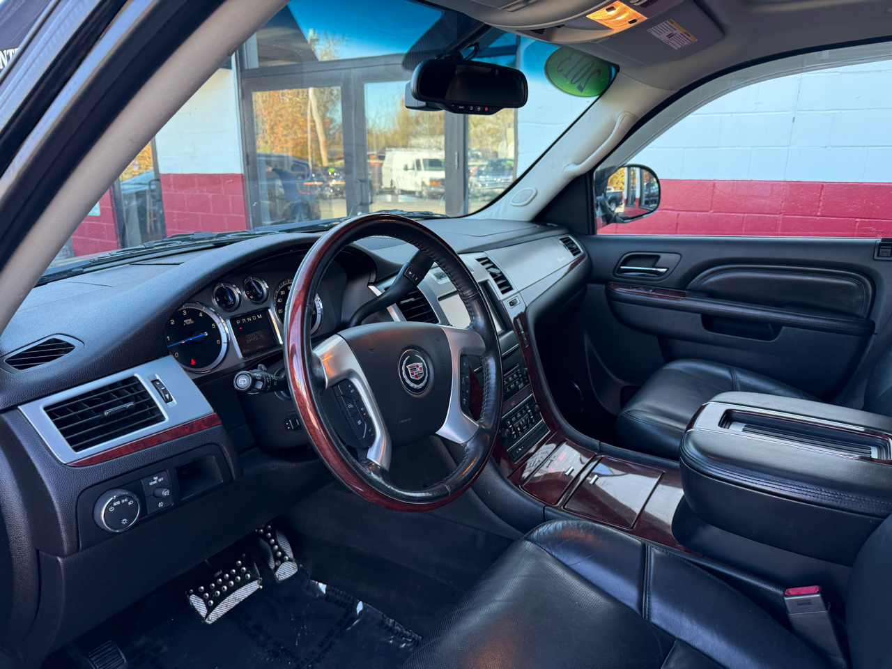 Cadillac Escalade ESV AWD 4dr Luxury 2013 Cadillac Escalade ESV AWD 4dr Luxury 2013