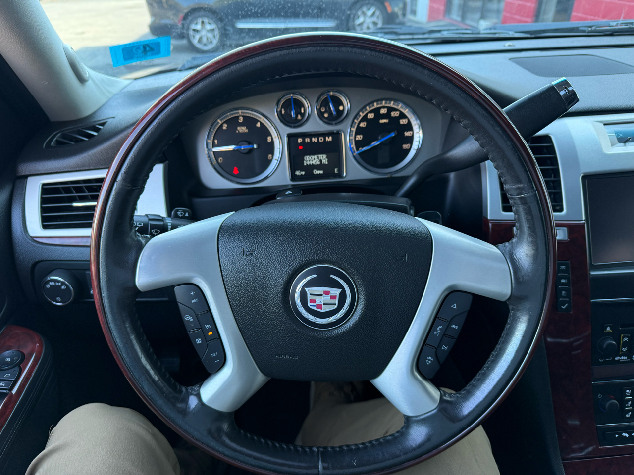 Cadillac Escalade ESV AWD 4dr Luxury 2013 Cadillac Escalade ESV AWD 4dr Luxury 2013