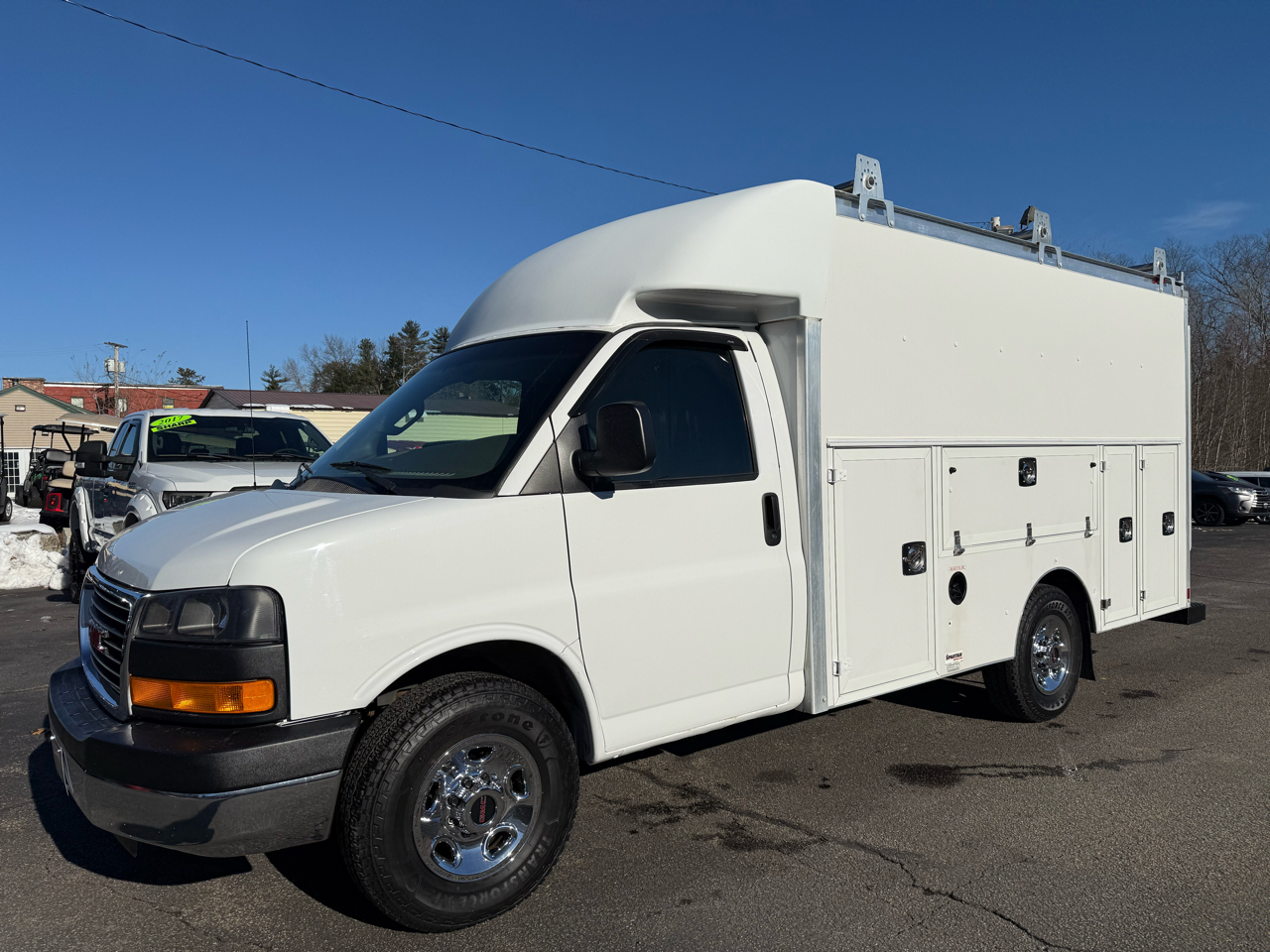 2016 GMC Savana Commercial Cutaway 3500 UTILITY BOX VAN 1 OWNER NICE RIG!
