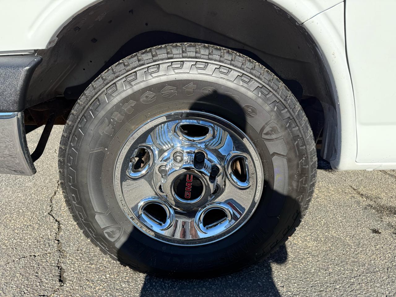 GMC Savana Commercial Cutaway  2016