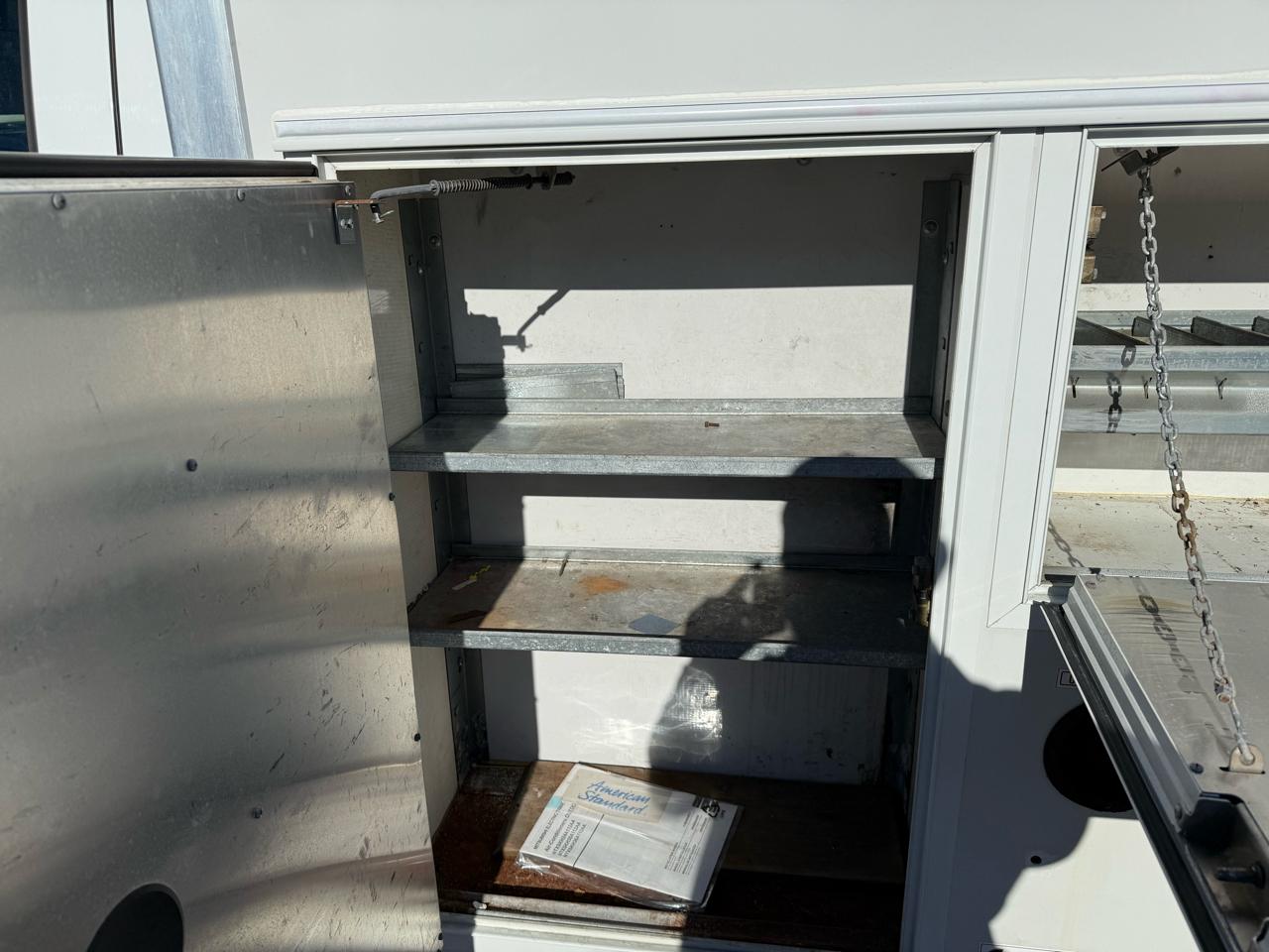 GMC Savana Commercial Cutaway  2016