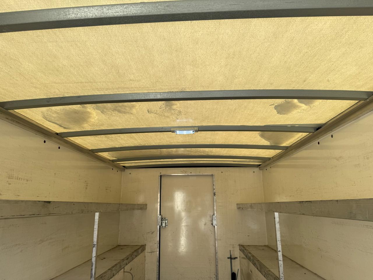 GMC Savana Commercial Cutaway  2016