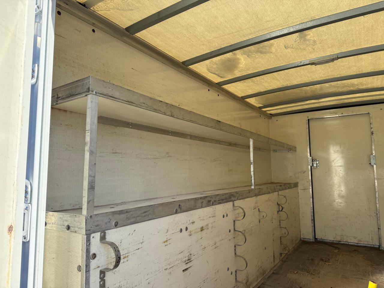 GMC Savana Commercial Cutaway  2016