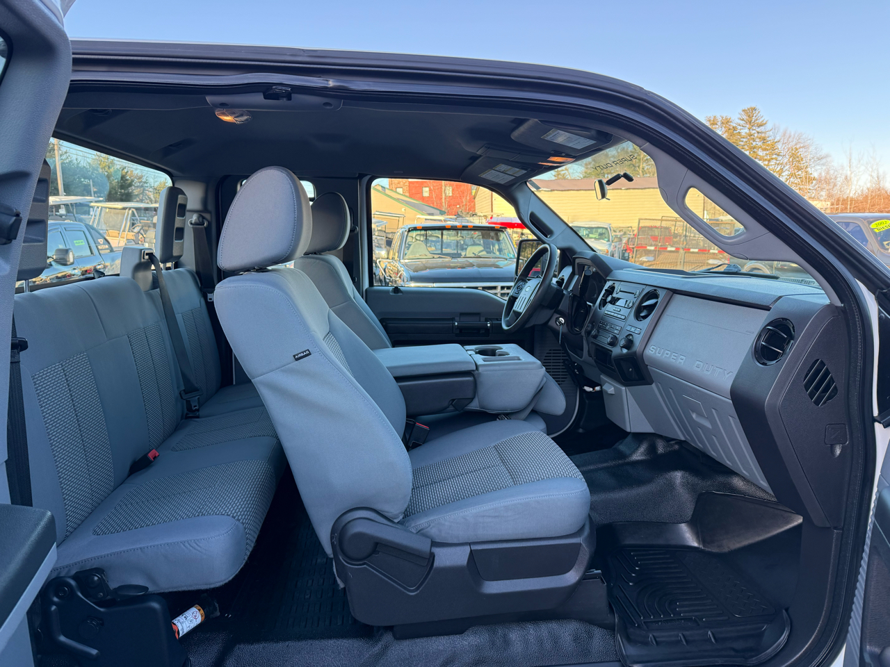 Ford Super Duty F-350 SRW  2015