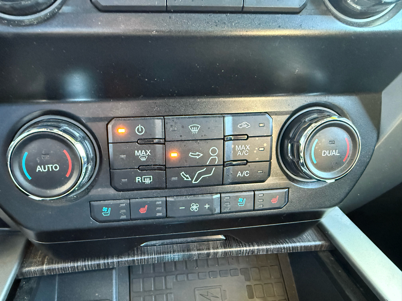 Ford Super Duty F-450 DRW  2020