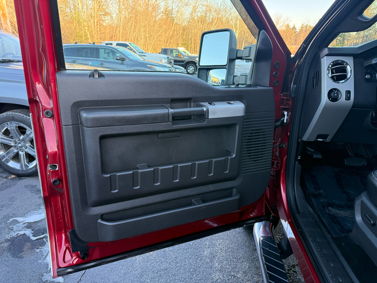 Ford Super Duty F-350 SRW  2014