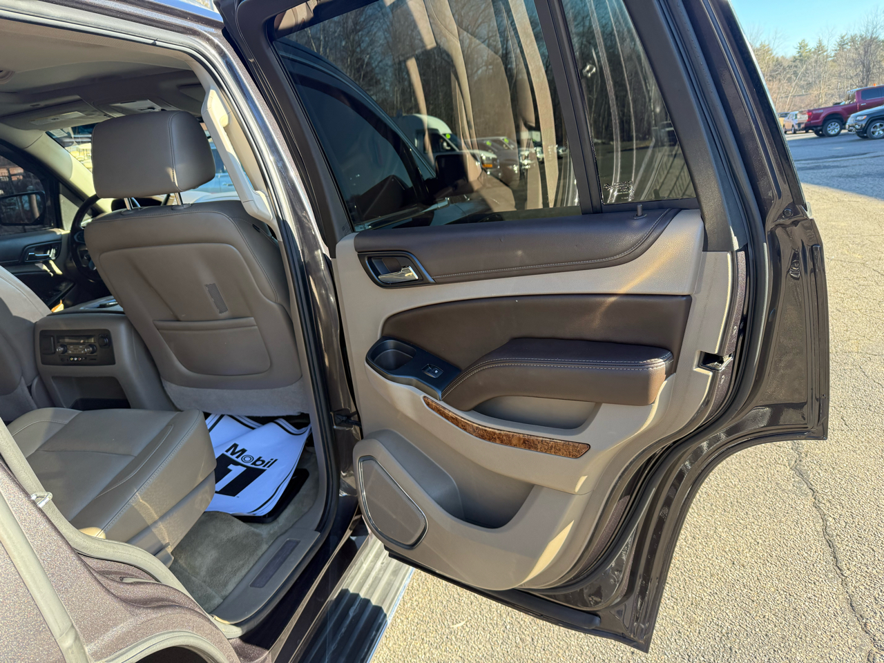 Chevrolet Tahoe 4WD 4dr LTZ 2015