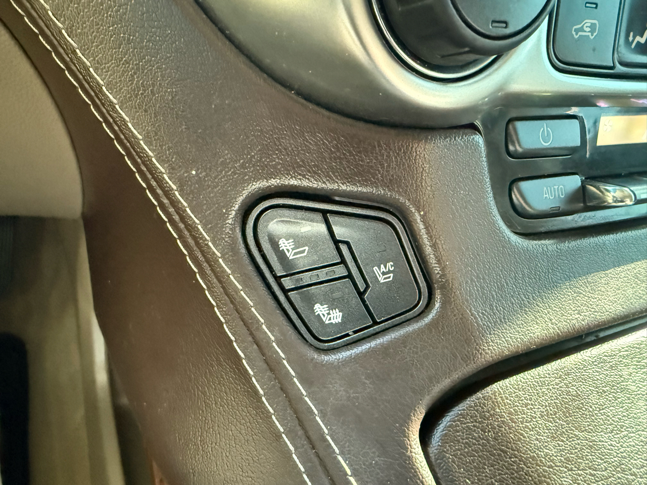 Chevrolet Tahoe 4WD 4dr LTZ 2015