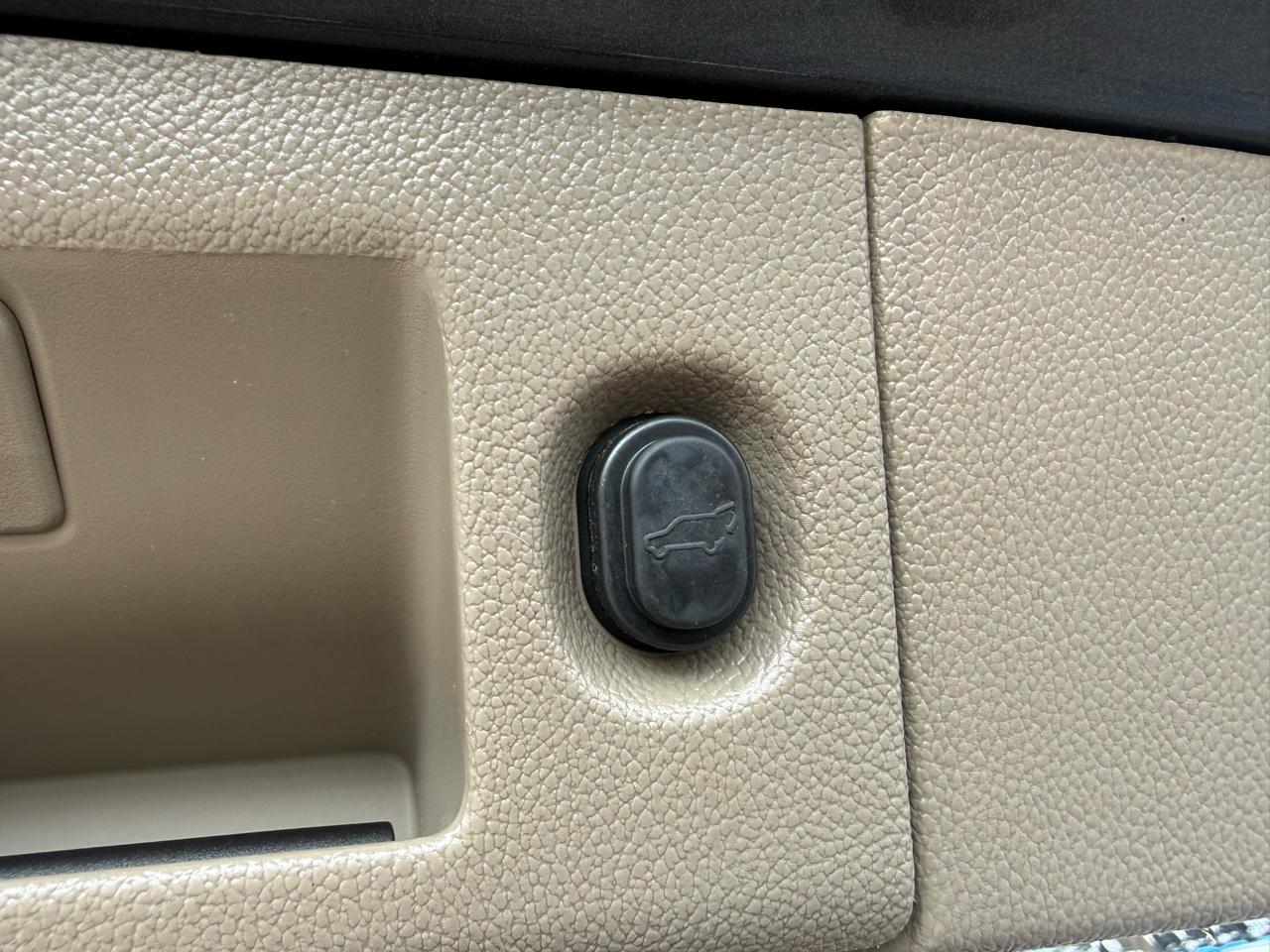 Chevrolet Tahoe 4WD 4dr LTZ 2015