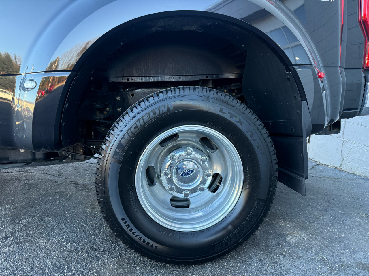 Ford Super Duty F-350 DRW  2021