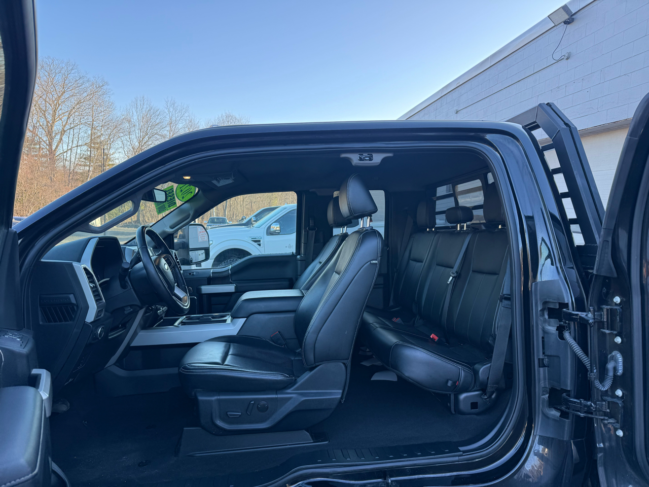 Ford Super Duty F-350 DRW  2021