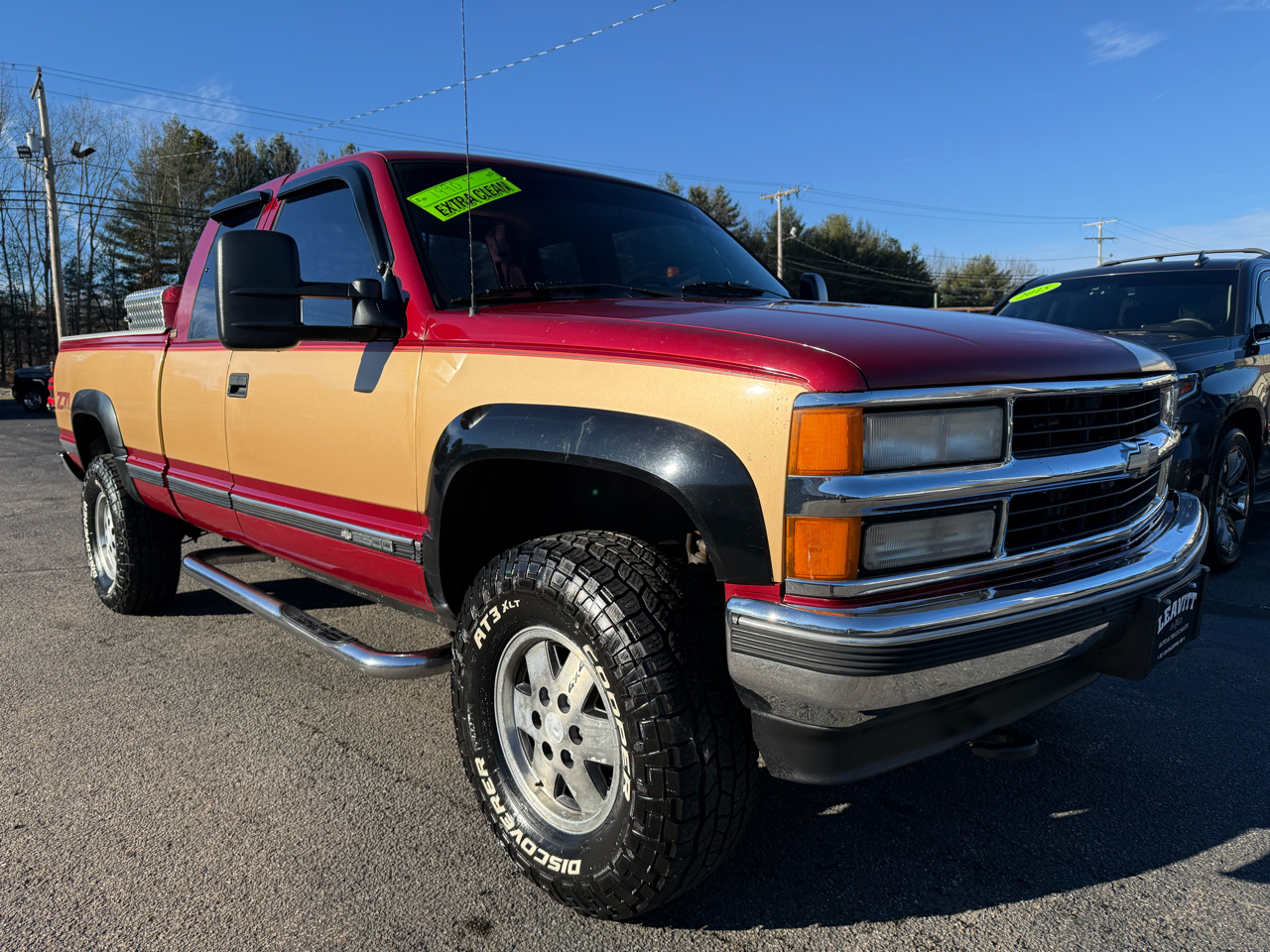 Chevrolet 2500 Pickups  1990