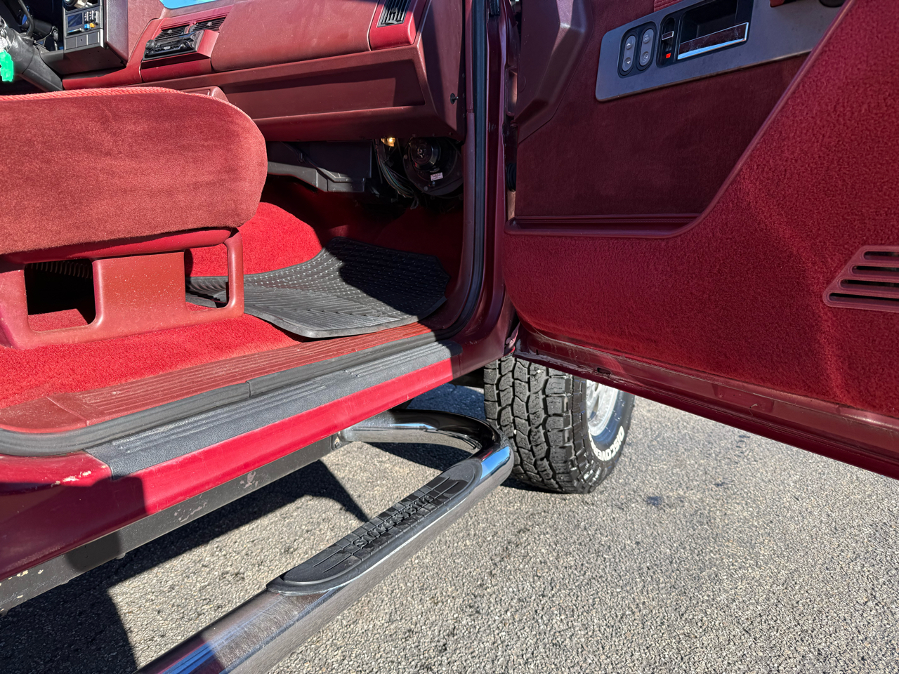 Chevrolet 2500 Pickups  1990