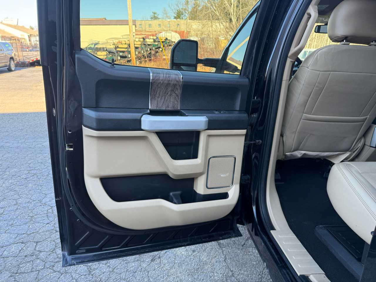 Ford Super Duty F-250 SRW  2017