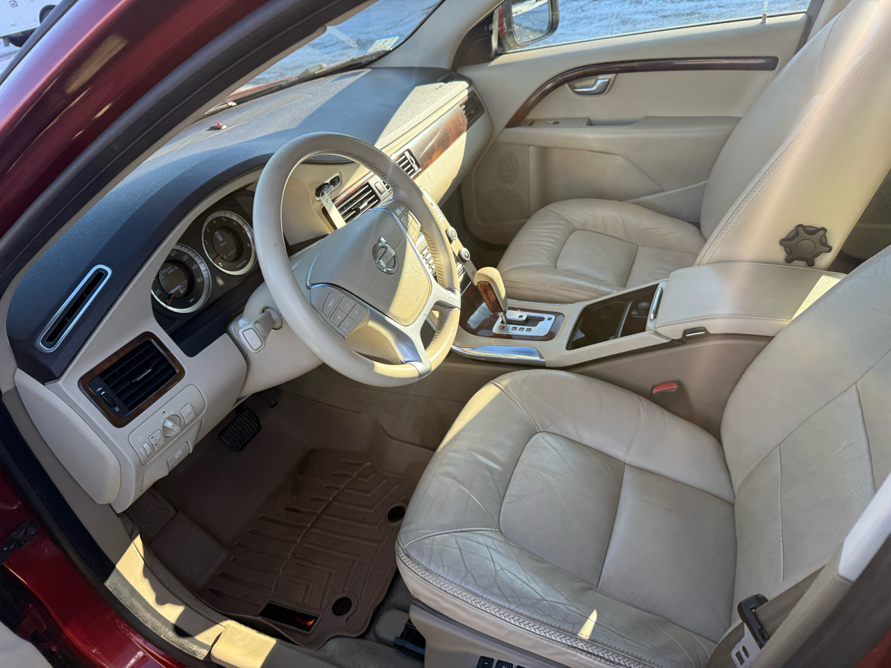 Volvo XC70 4dr Wgn 3.0T AWD 2011