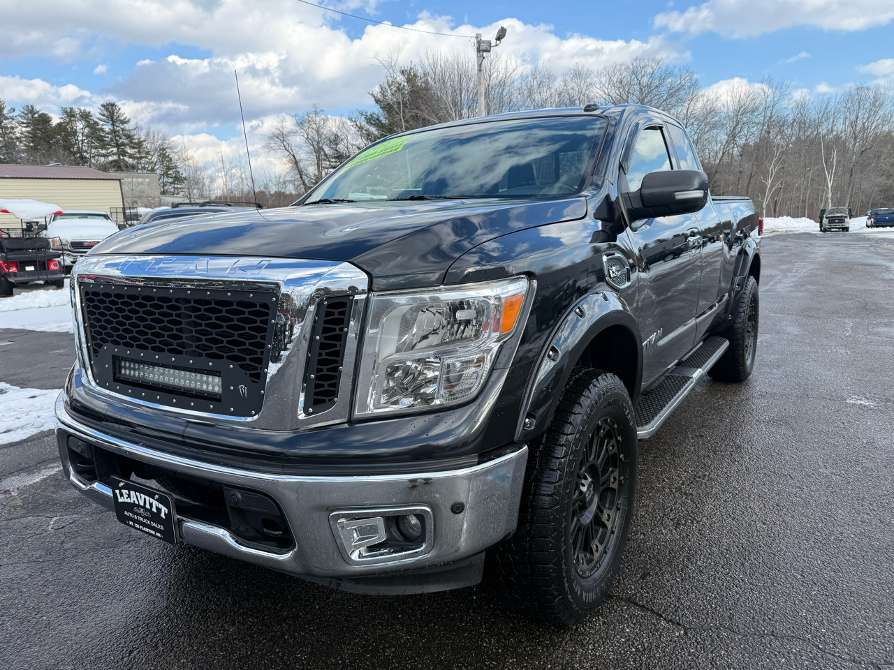Nissan Titan  2017