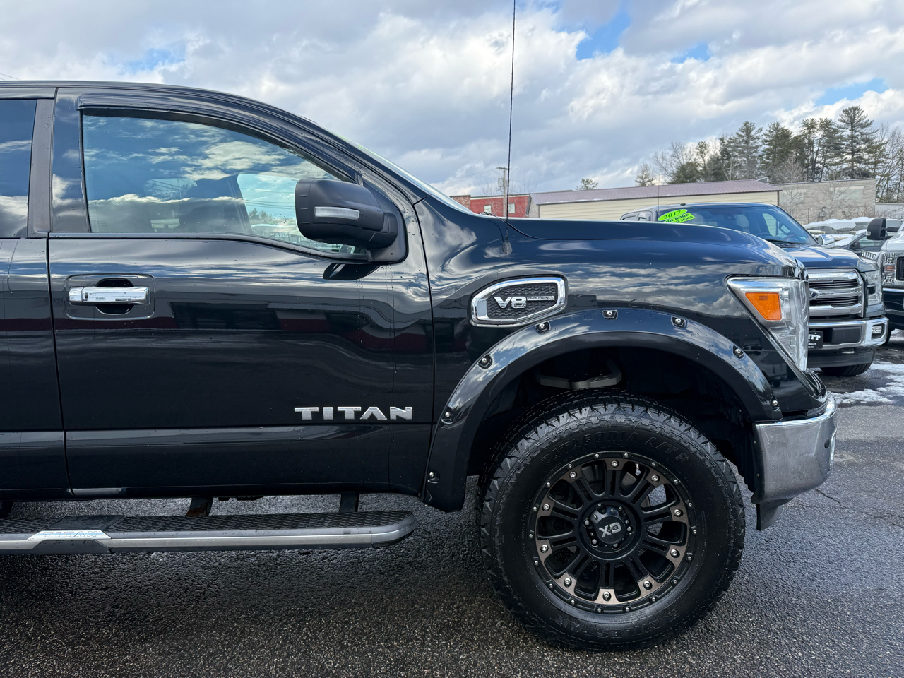 Nissan Titan  2017