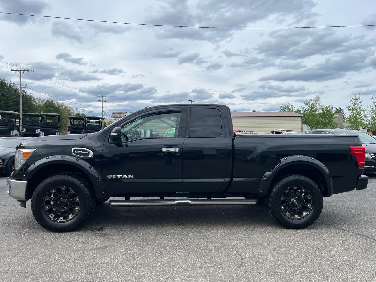 Nissan Titan  2017