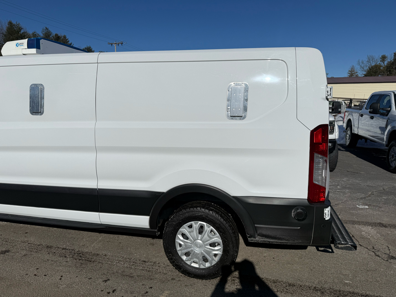Ford E-Transit Cargo Van T-350 148" Low Rf 9500 GVWR RWD 2022