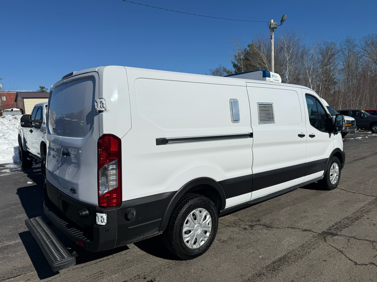 Ford E-Transit Cargo Van T-350 148" Low Rf 9500 GVWR RWD 2022