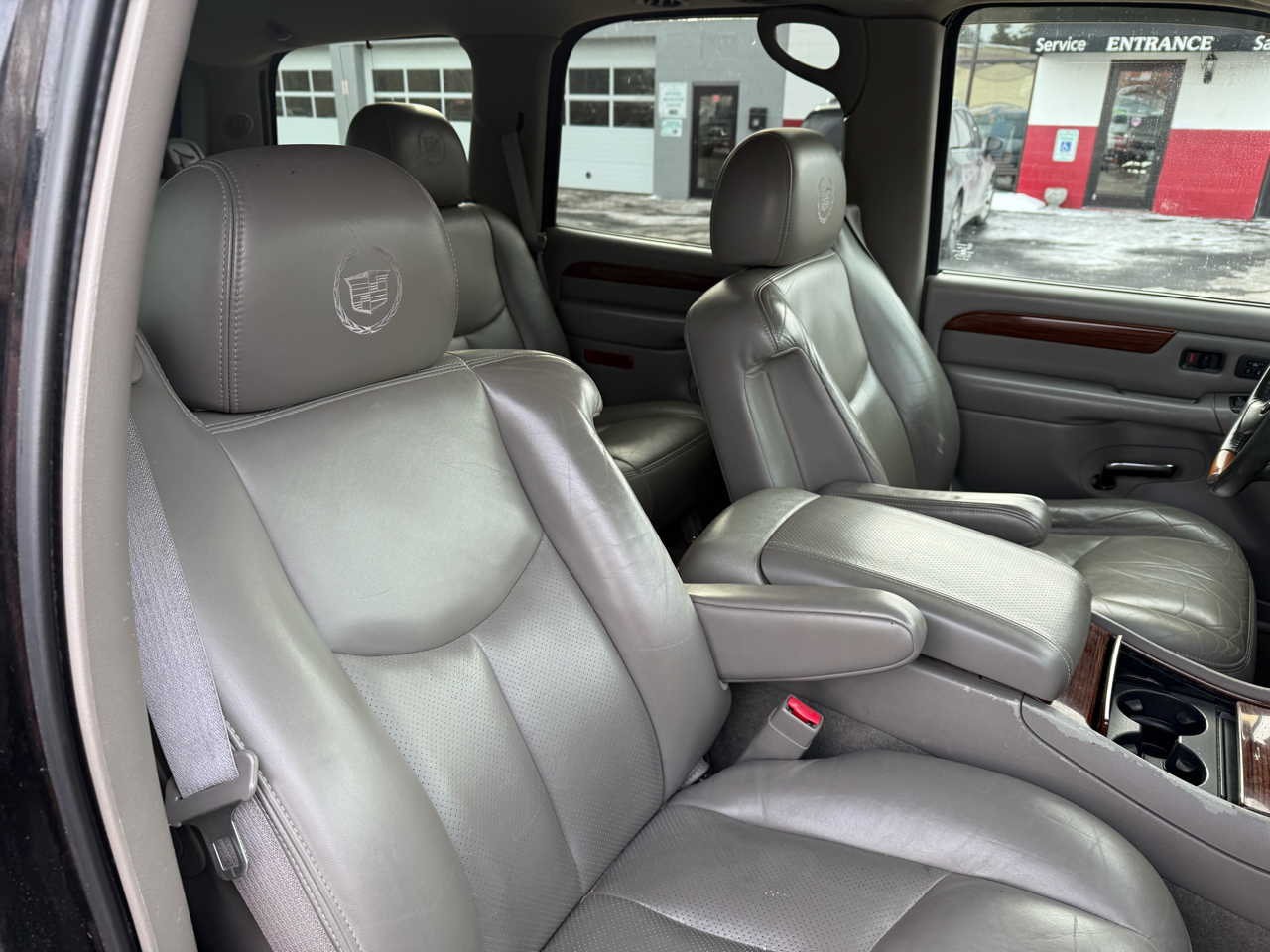 Cadillac Escalade  2004