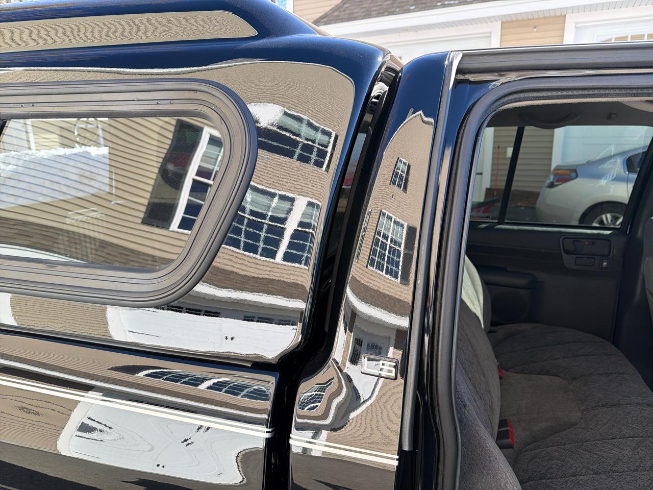 Chevrolet S-10 Crew Cab 123" WB 4WD LS 2001