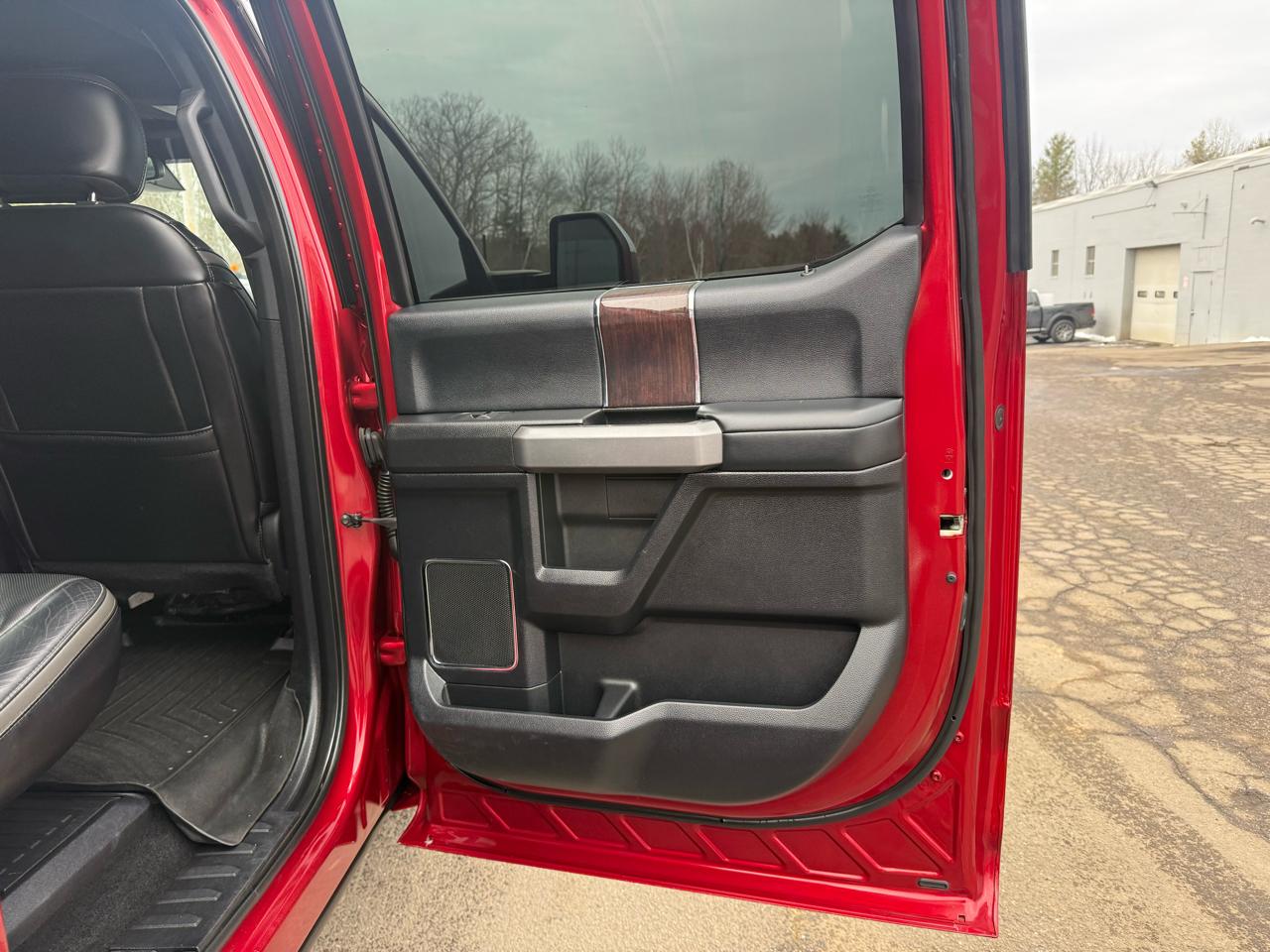 Ford Super Duty F-350 SRW  2017