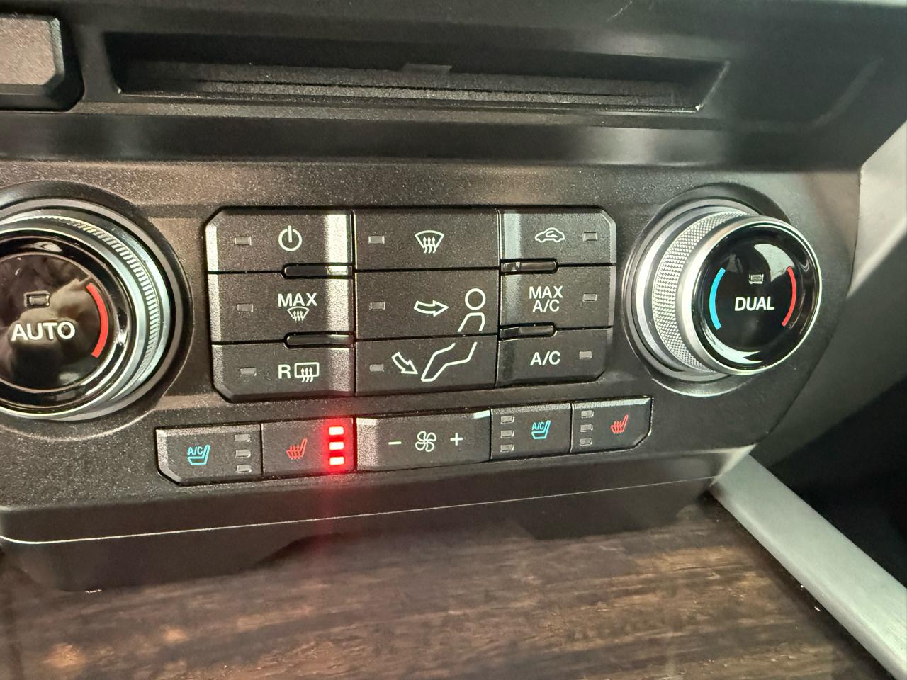 Ford Super Duty F-350 SRW  2017