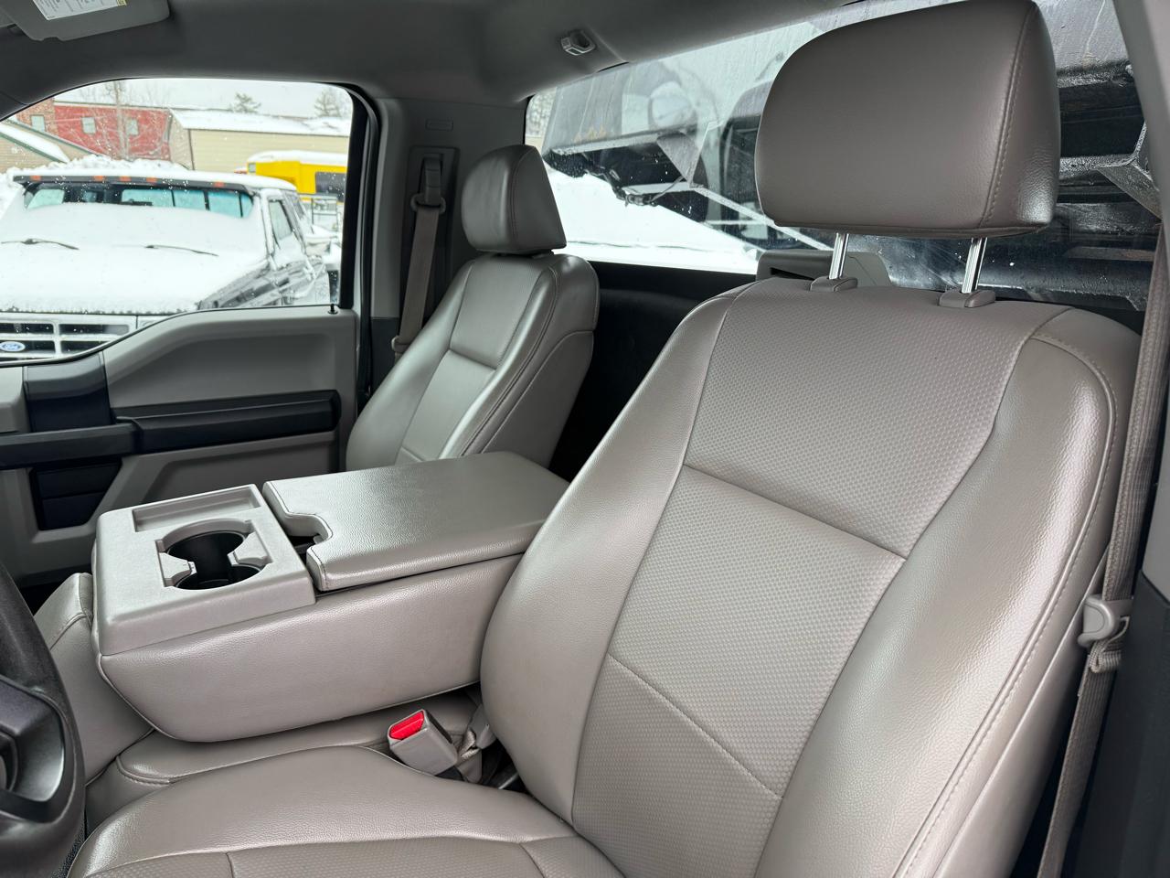 Ford Super Duty F-350 DRW  2017